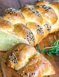 Challah, classic Jewish braided bread recipe | BakingGlory.com #recipe #bread #baking