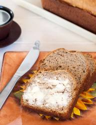 Delicious and fast banana bread recipe, a must have at your breakfast table
