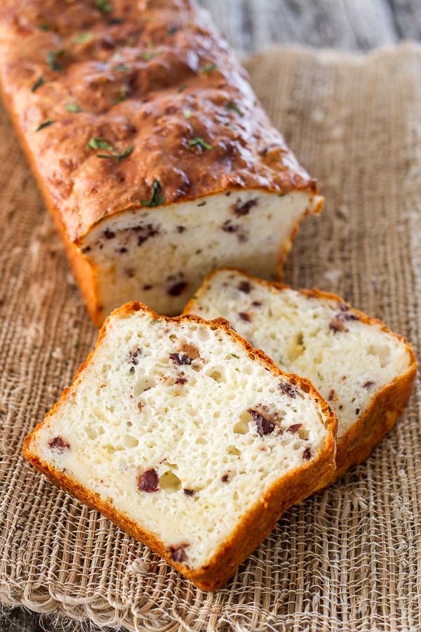 No yeast quick thyme and cheddar cheese bread